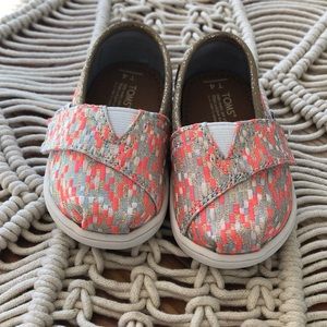 Baby Toms shoes